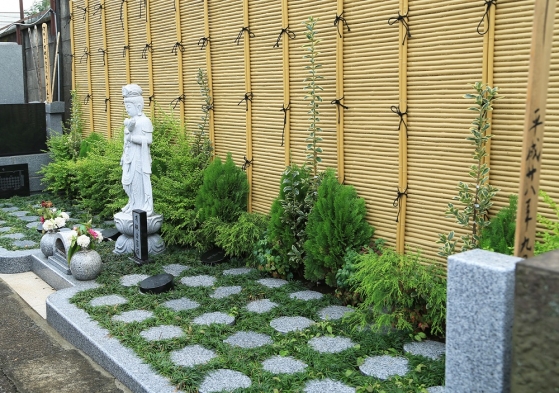 中板橋樹木葬墓地の施設写真